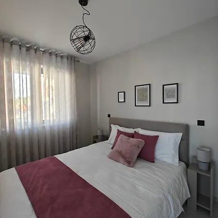 Orchidea Flat Tripoli